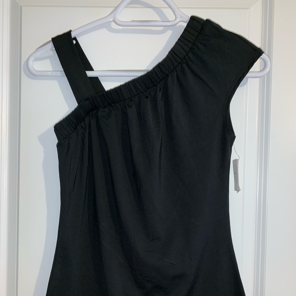 Black Gap Body Fit Top